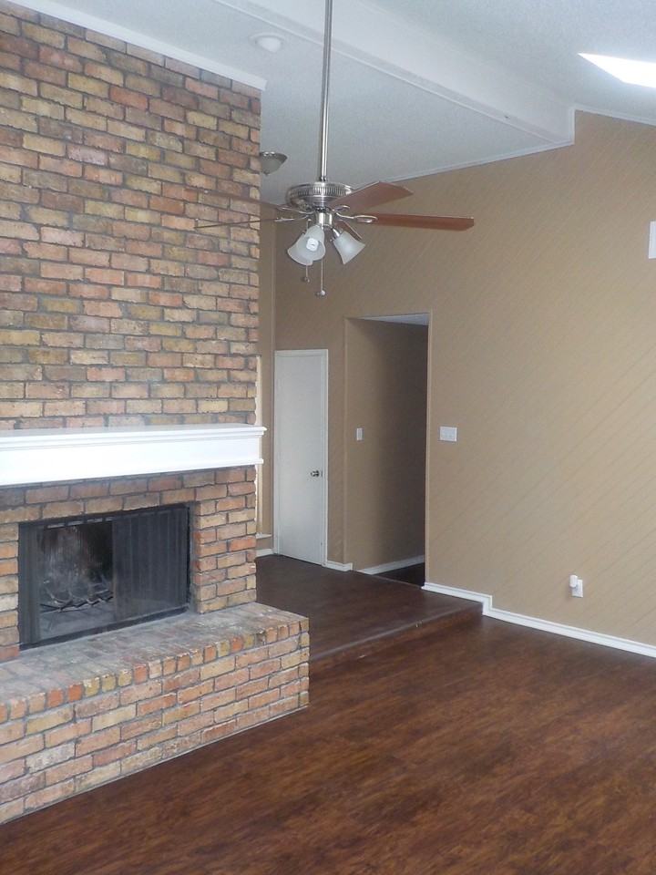 4327 Willow Bend Dr - Photo 2 of 10