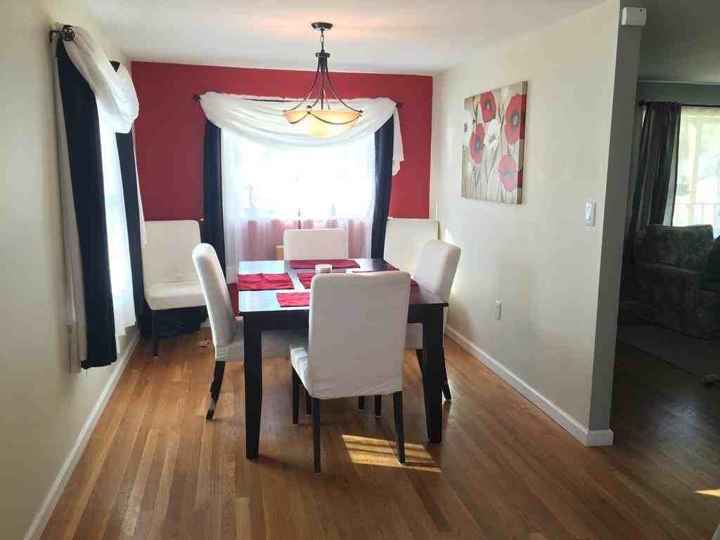 1073 -1075 Mammoth Rd - Photo 2 of 10