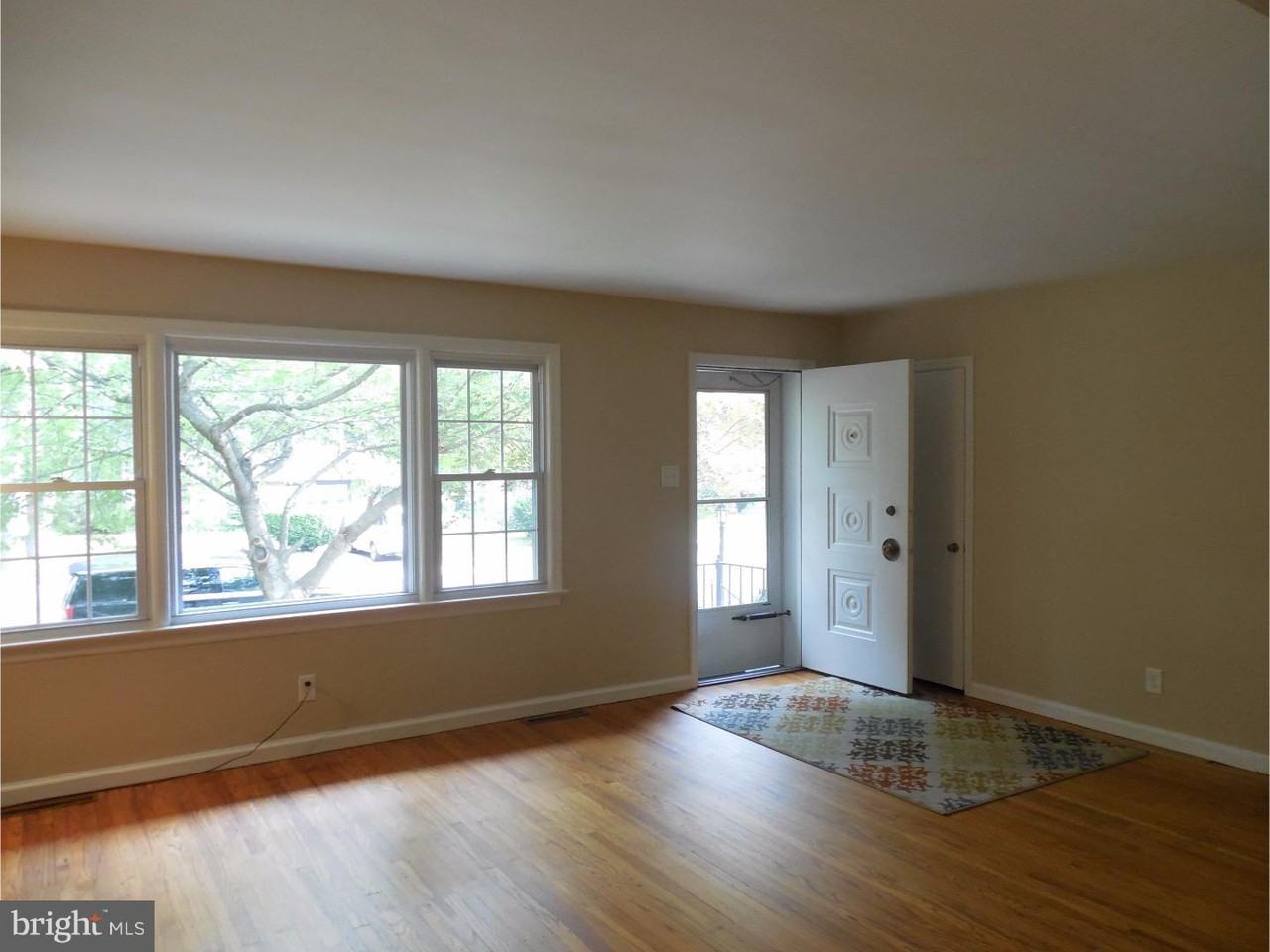 1232 Chesterfield Road - Photo 3 of 15