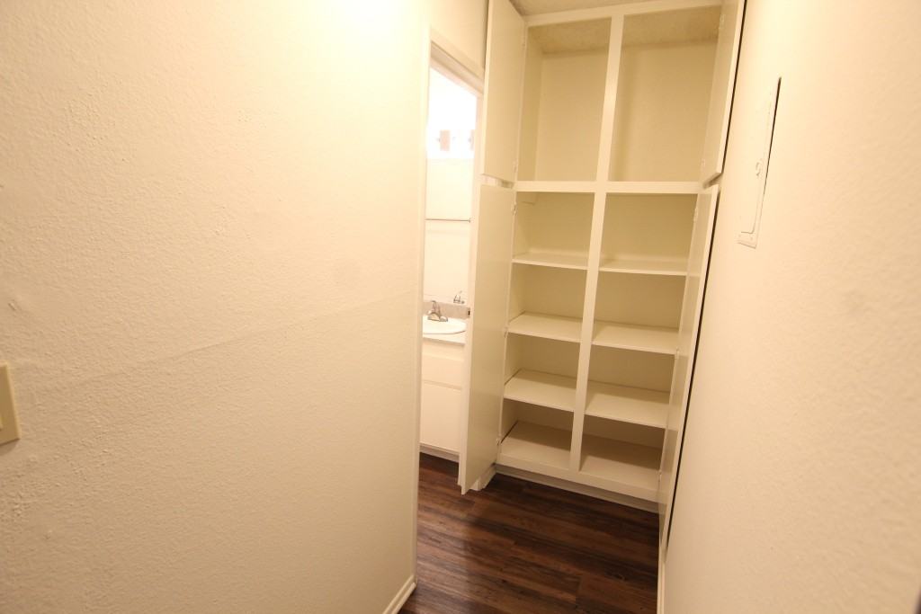 Moorpark St. & Ensign Ave. - Photo 2 of 20