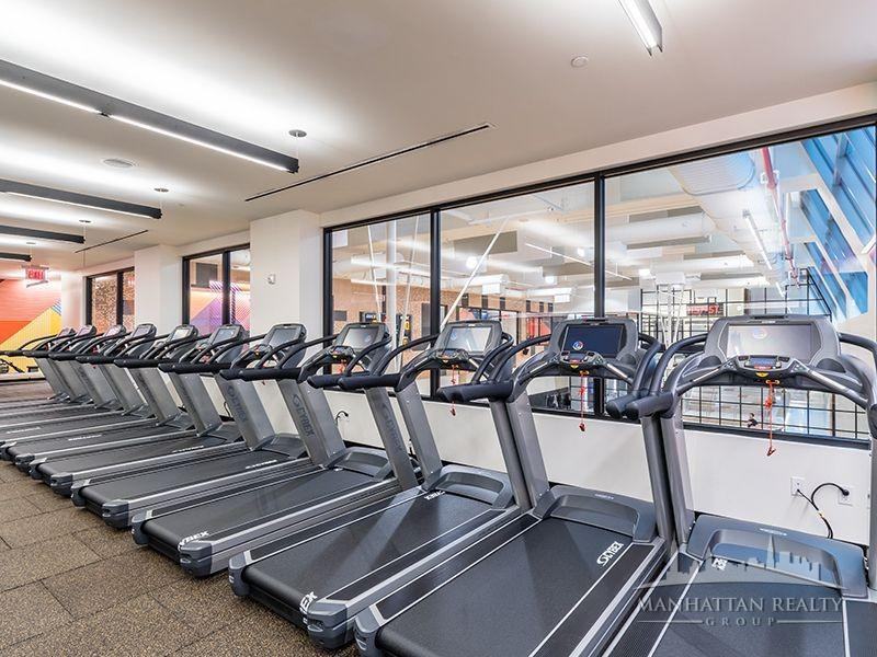 W 57th St #702 - Photo 6 of 9