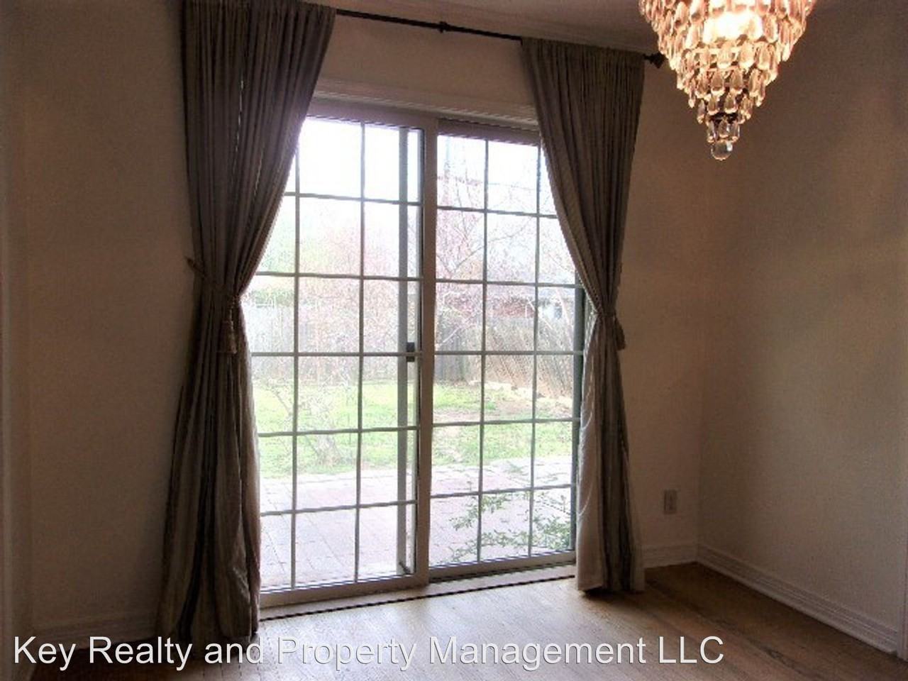 4112 Nw 22nd Street - Photo 2 of 32