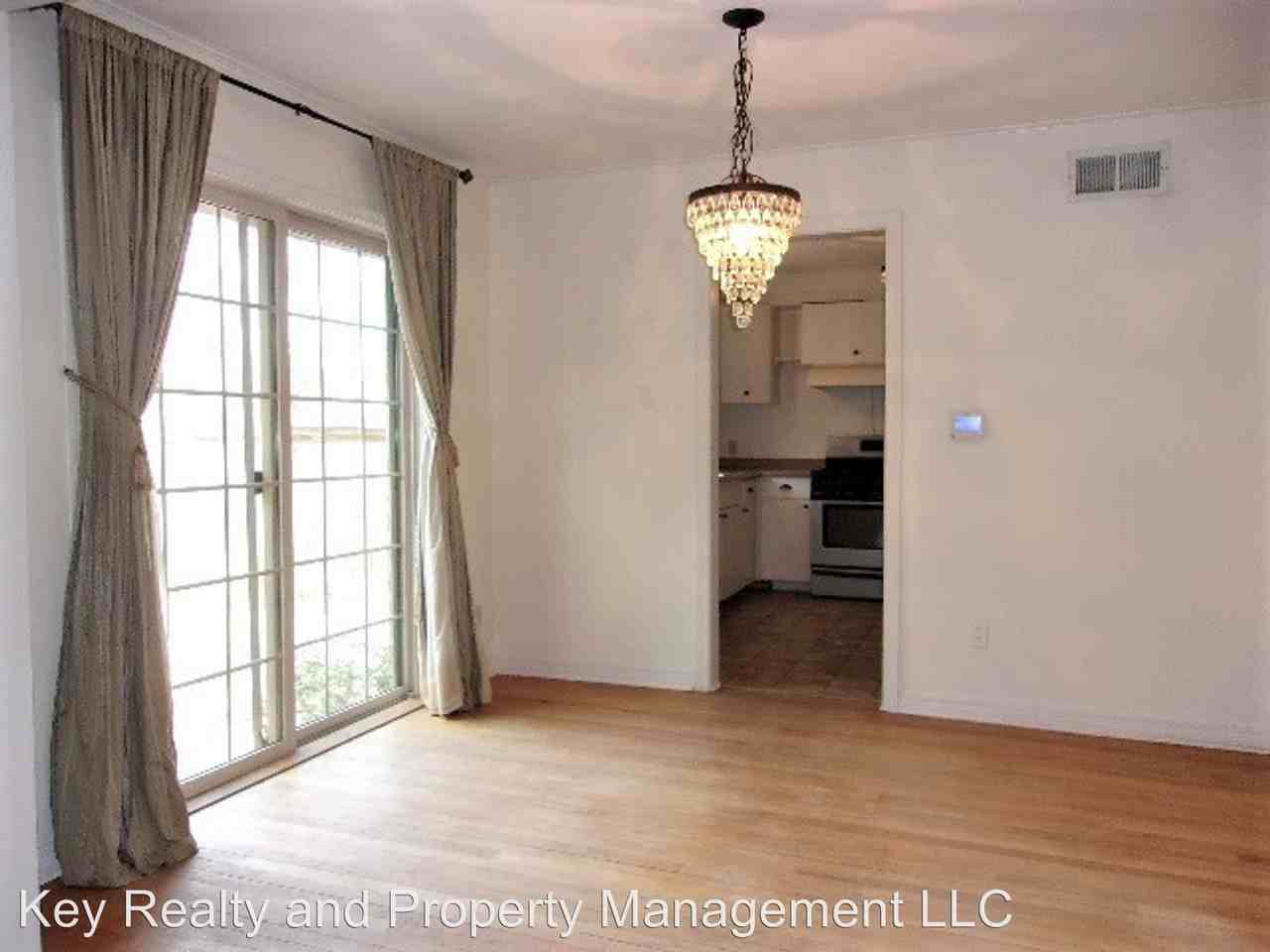 4112 Nw 22nd Street - Photo 3 of 32