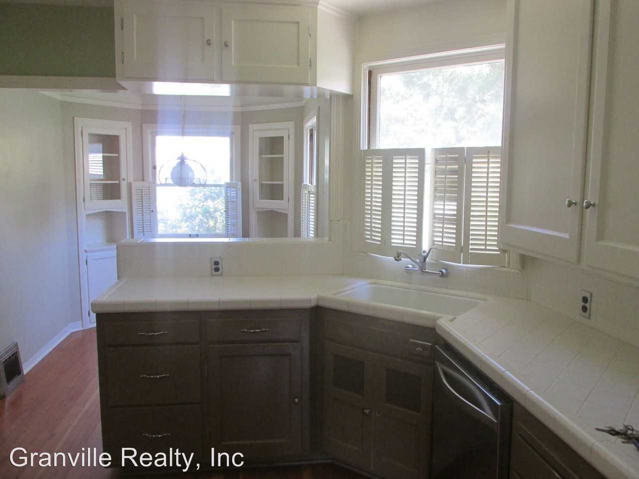 204 E. Michigan - Photo 3 of 5