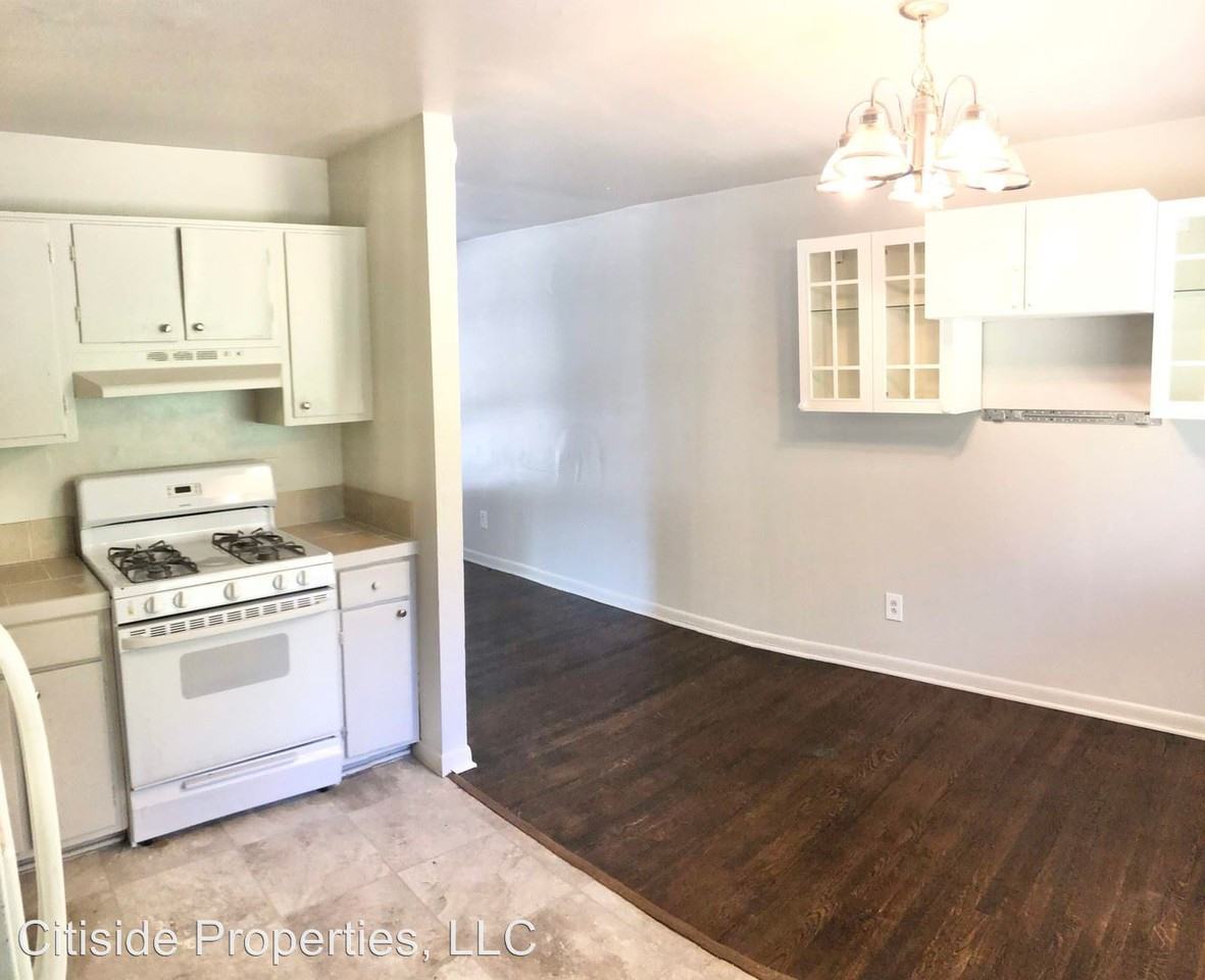 2029 Thomasville Drive Se - Photo 3 of 14