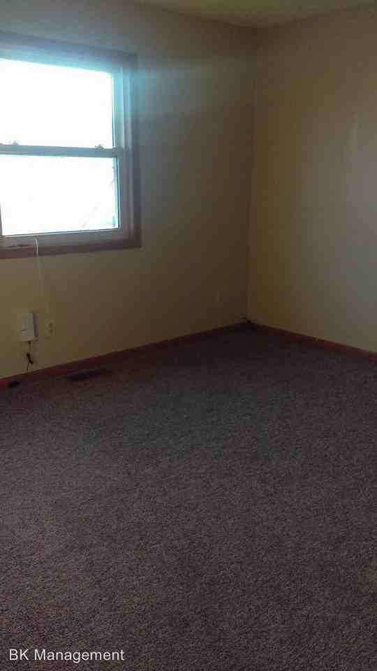 1901 Delaware Street - Photo 3 of 5