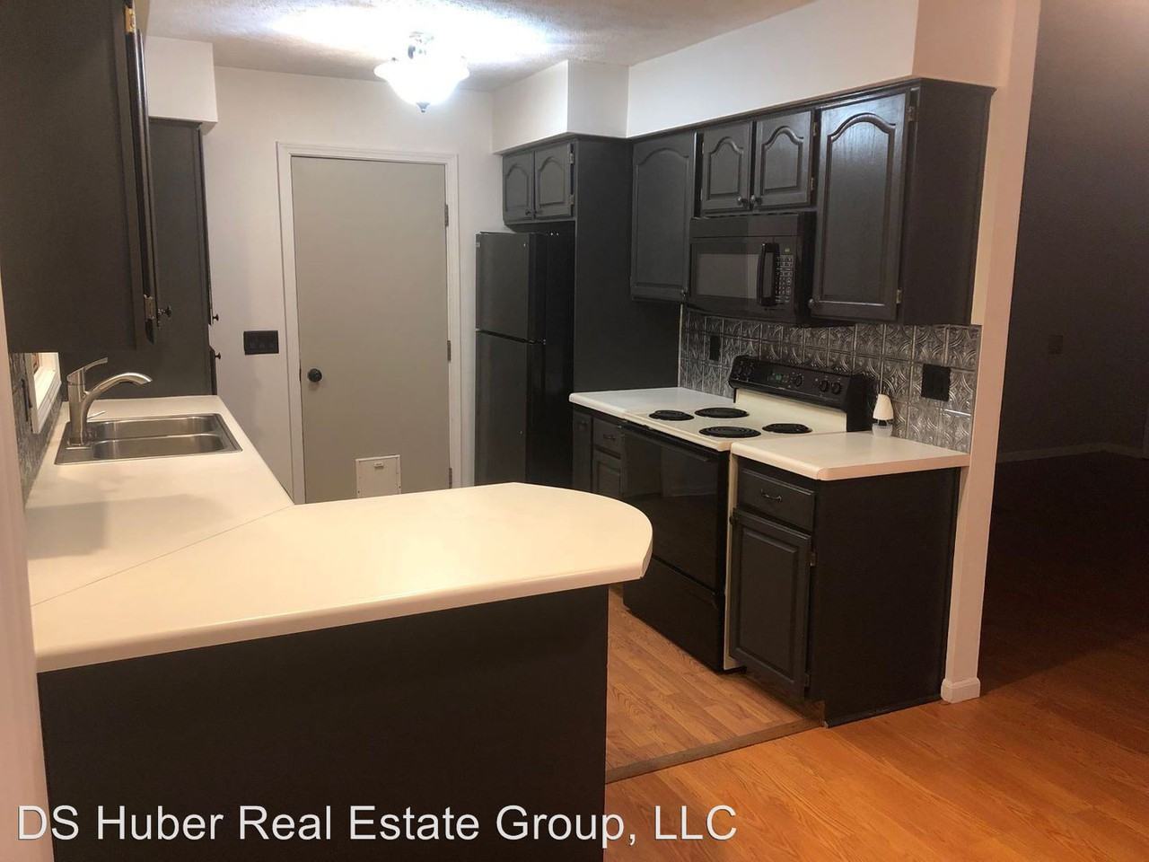 6520 Victoria Shore Dr - Photo 3 of 17