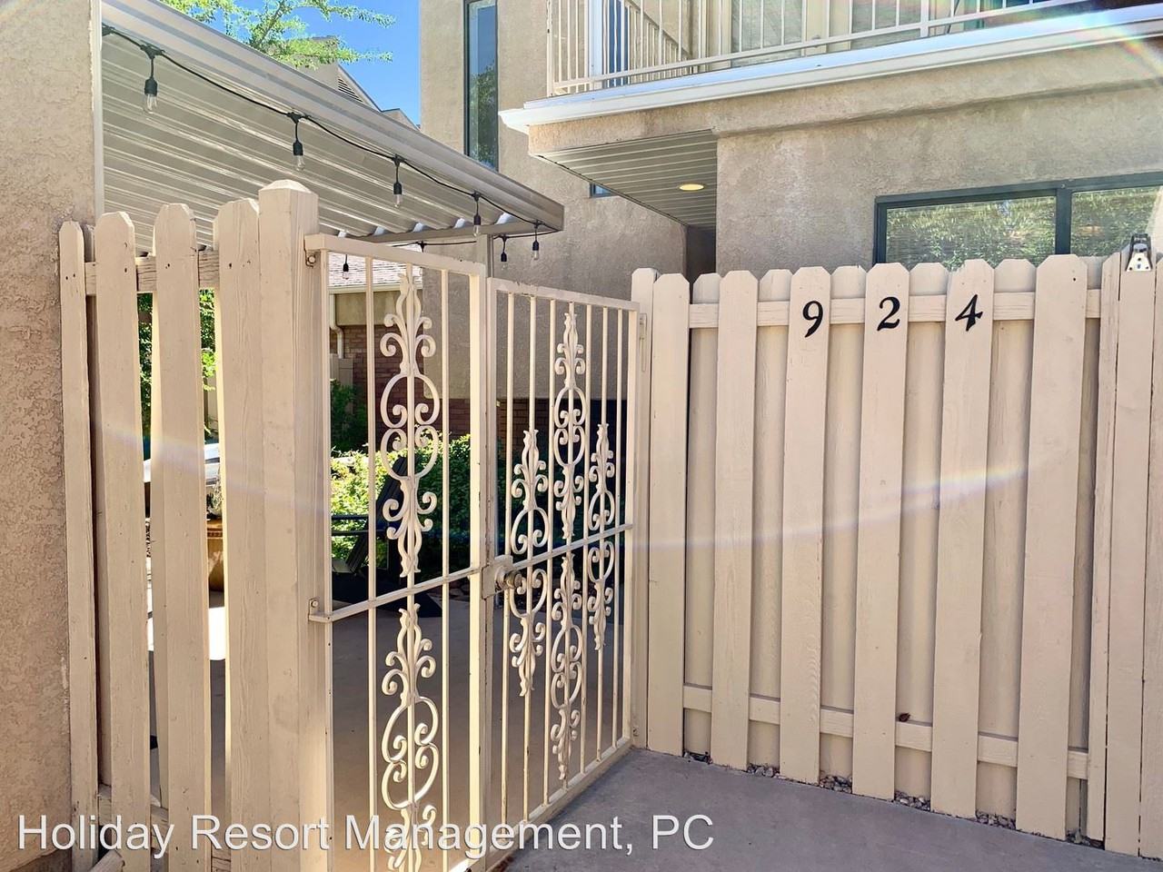 924 Bloomington Dr - Photo 2 of 25