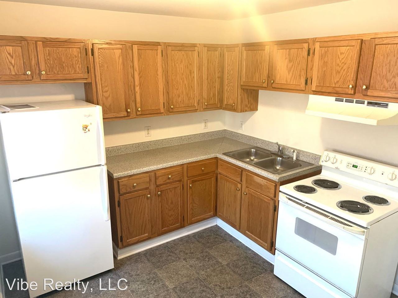 620 Bixler Ave - Photo 2 of 7