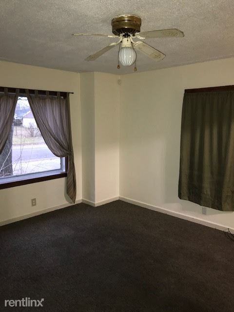 1925 Nevada St - Photo 3 of 17