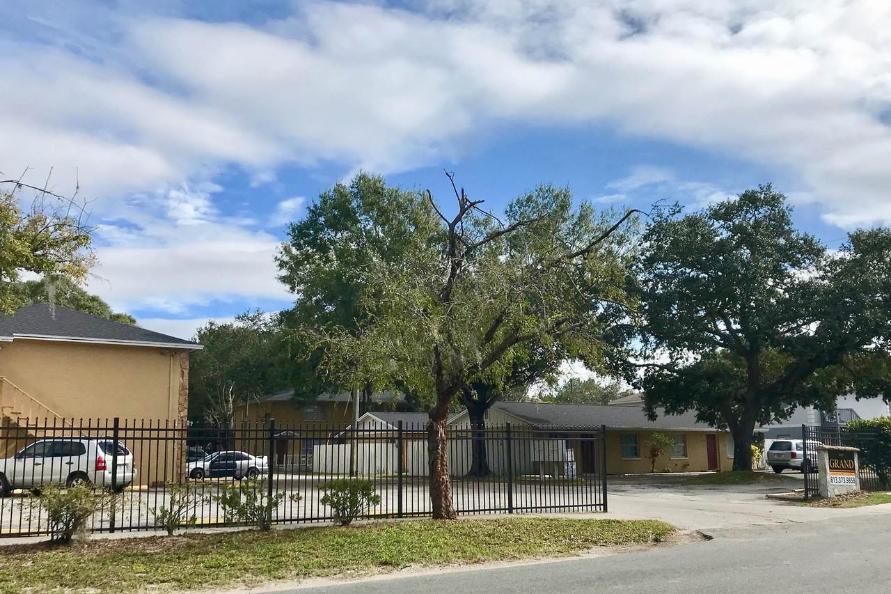 The Grand Apartment Homes - Photo 2 of 10