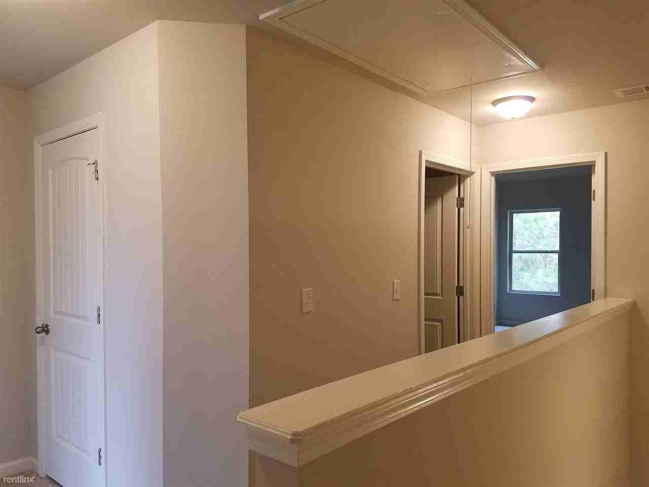 1814 Old Dogwood - Photo 3 of 9