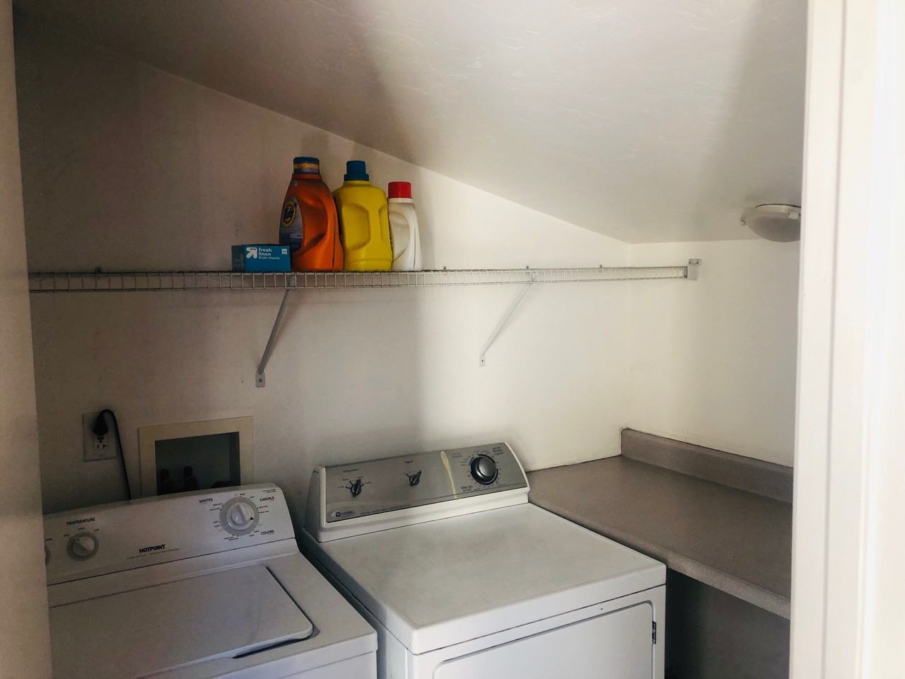 804-870 E 10th St - Photo 2 of 8