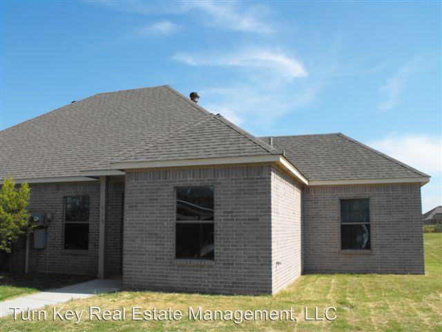 113-115 Lindas Creek Lane - Photo 2 of 19