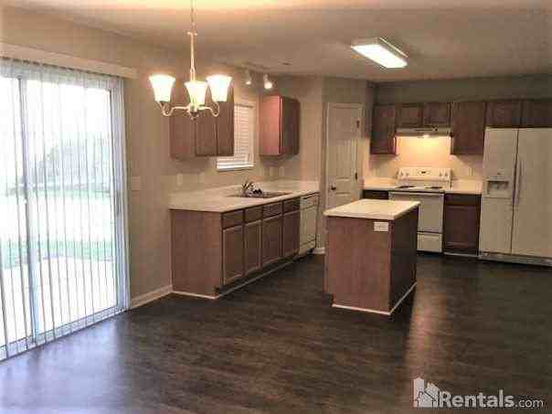 1023 Cayley Court - Photo 3 of 12