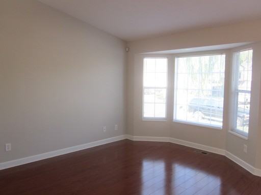 924 Star Crest Dr - Photo 3 of 18