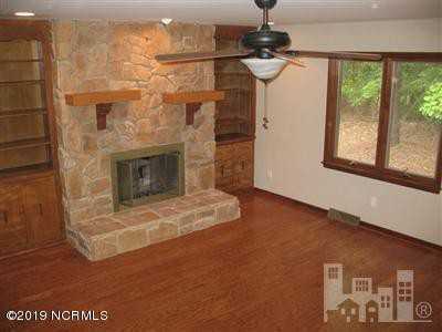 2305 Waverly Drive - Photo 3 of 7