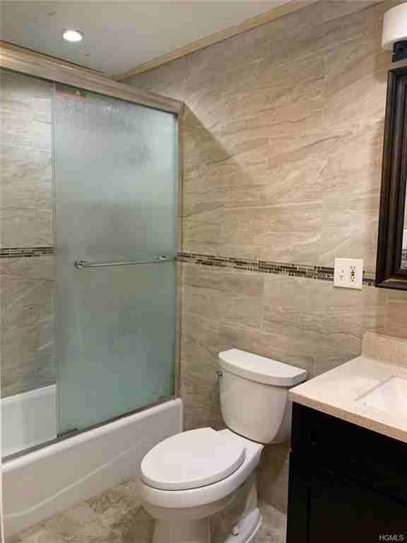 3470 Eastchester Rd 1 - Photo 3 of 5