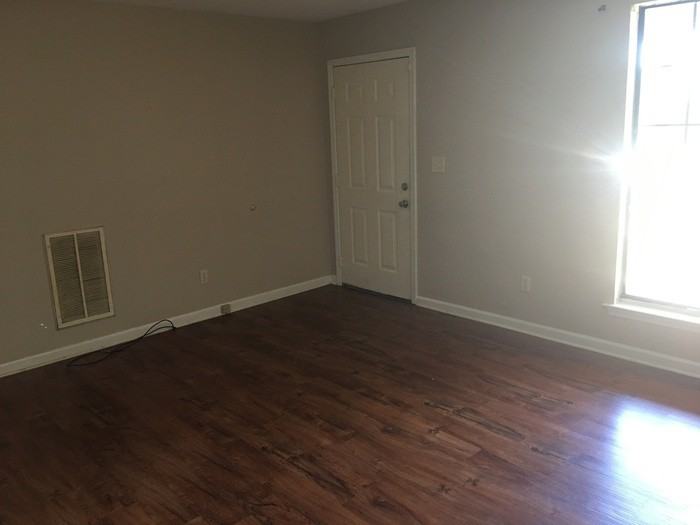 23 Iris Lane - Photo 3 of 19