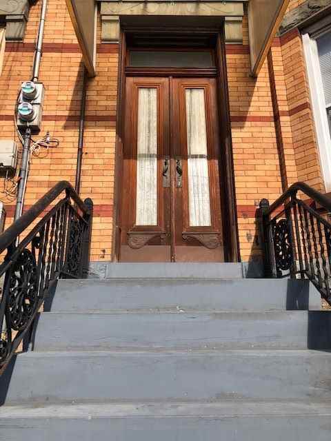 3413 Avenue I - Photo 2 of 12