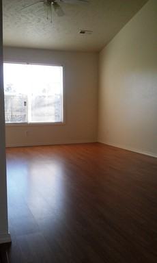 1015 Greentree Rd - Photo 2 of 25