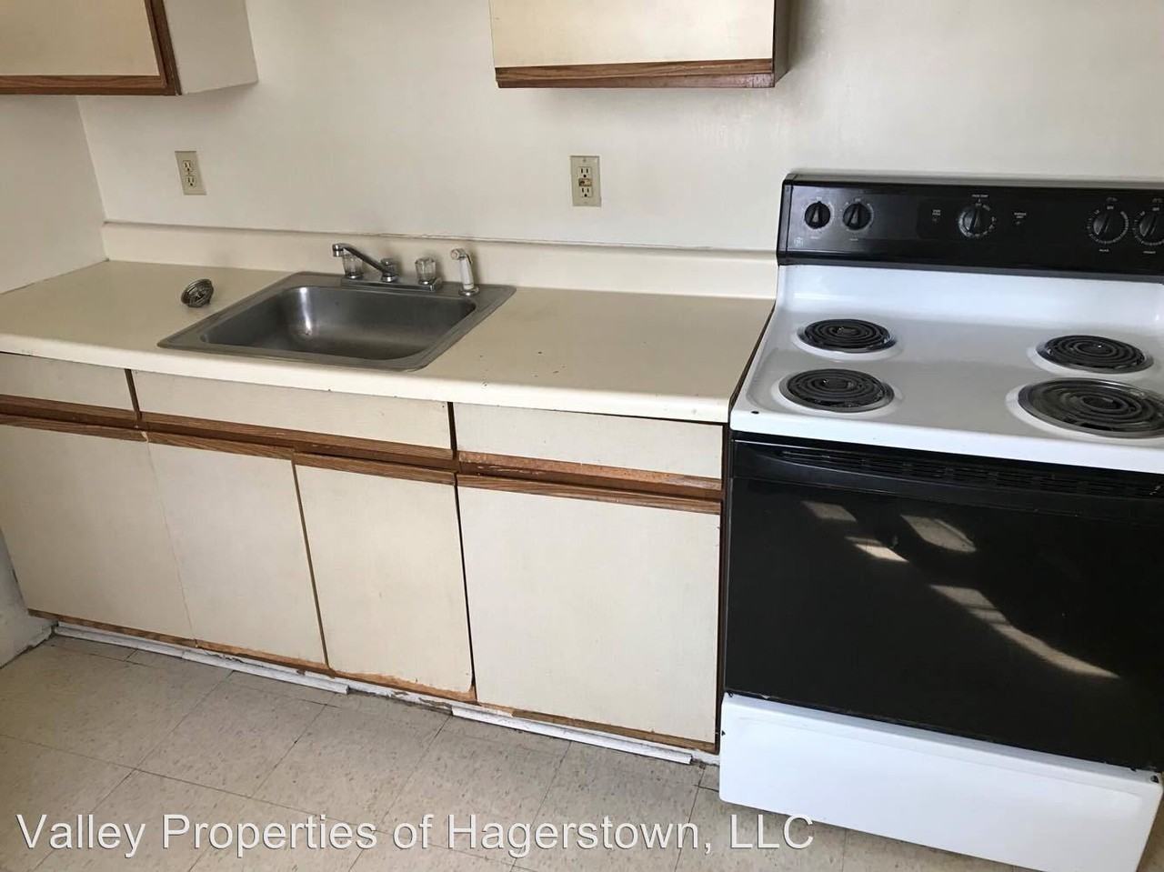 216-218 Summit Ave - Photo 3 of 13