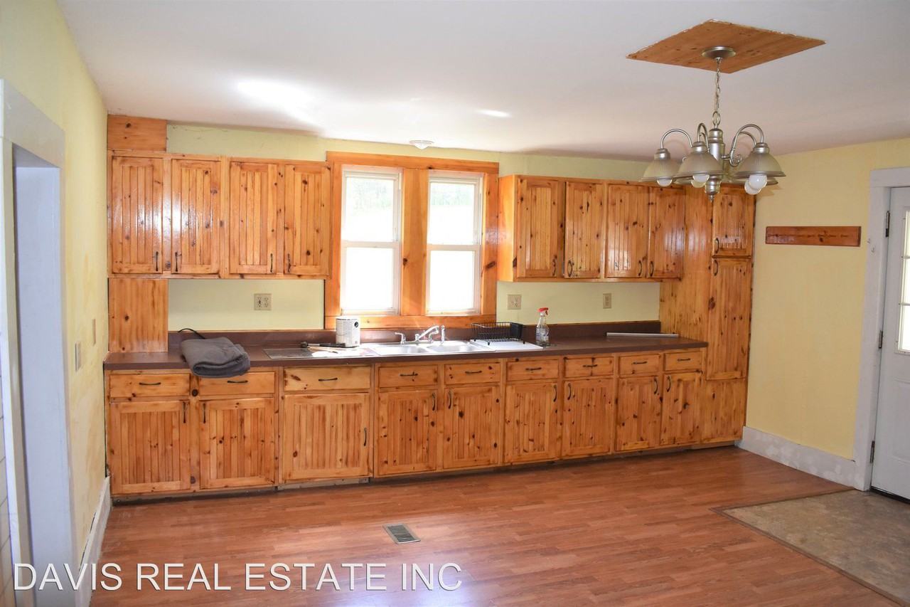 330 Jay St. - Photo 3 of 13