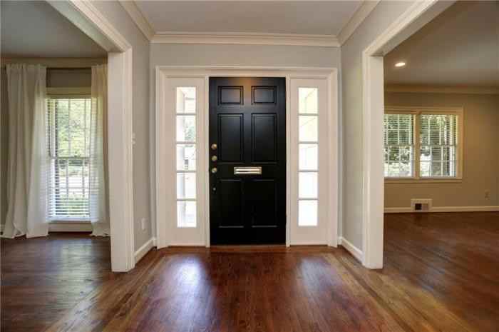 1611 Doncaster Drive Ne - Photo 2 of 29