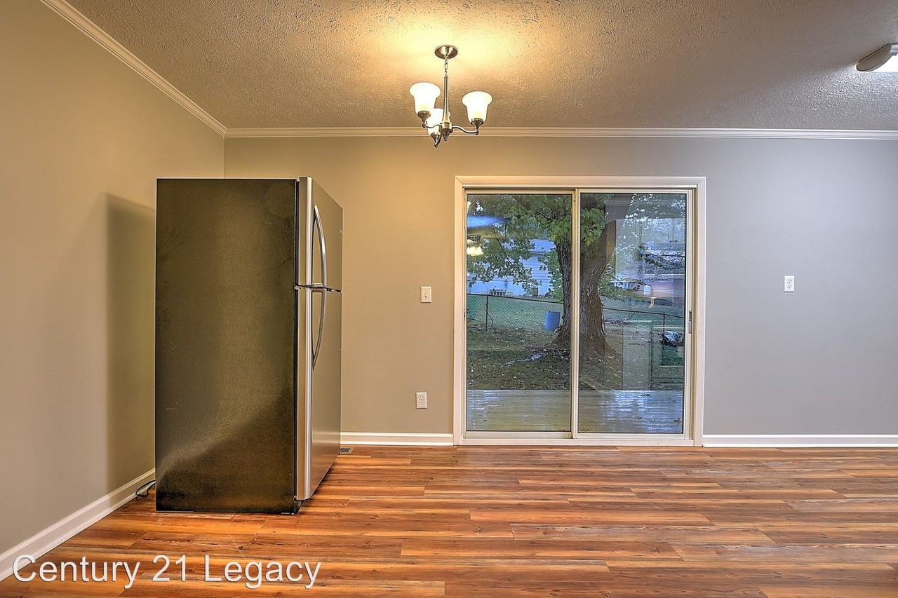 1009 Idlewylde Circle - Photo 2 of 26