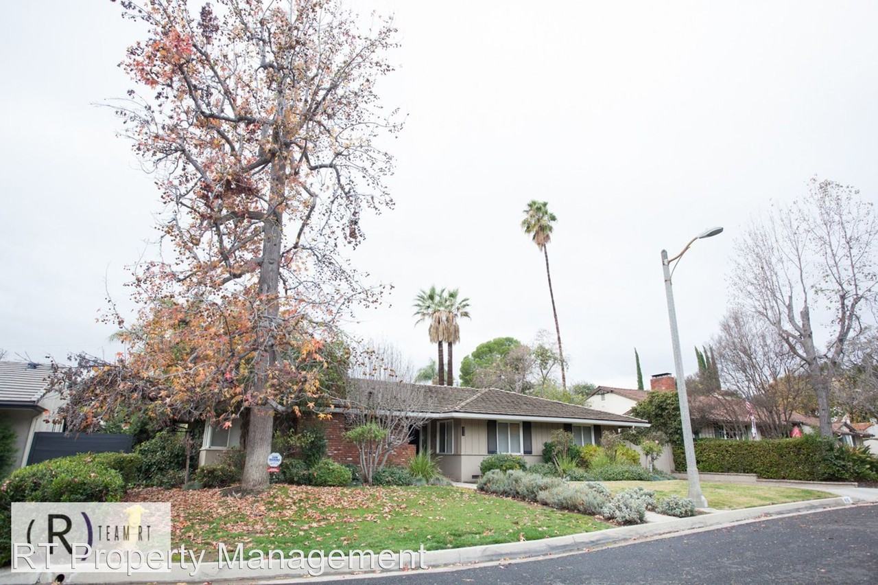 615 Brightside Ln - Photo 3 of 50