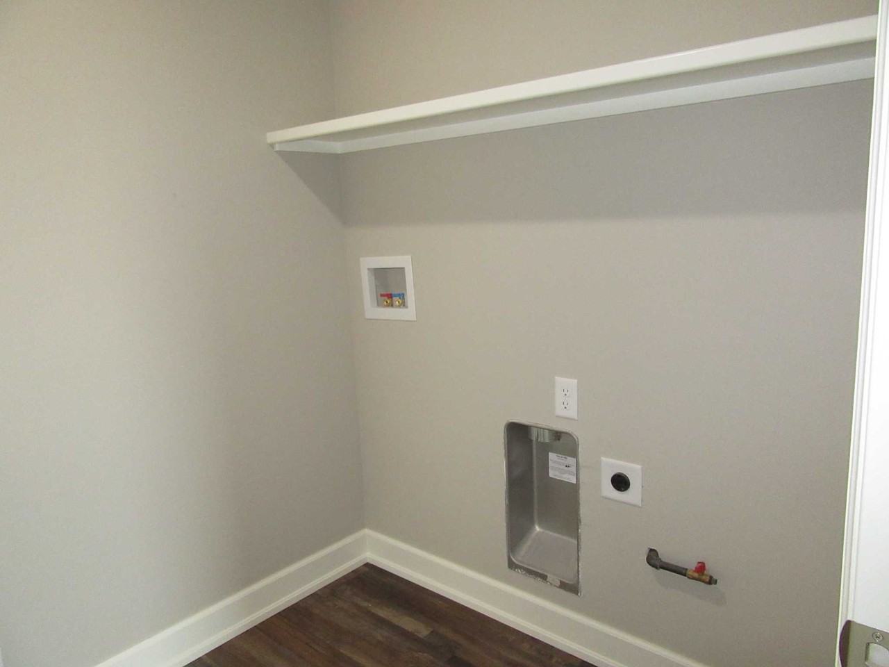 1121 S Catalina Dr - Photo 3 of 21