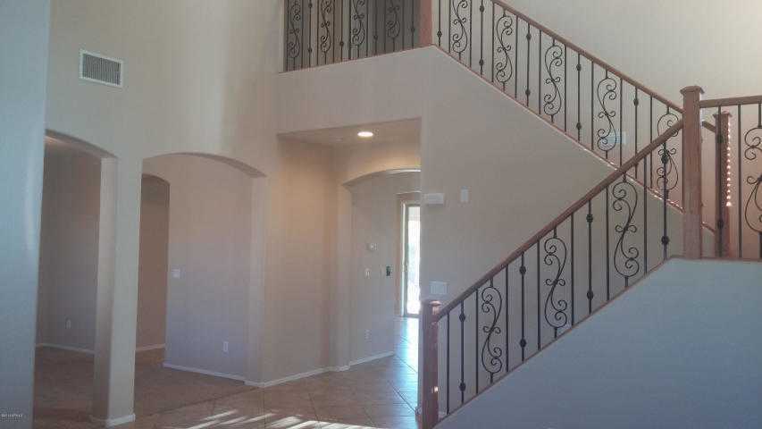 9267 W Black Hill Rd - Photo 2 of 9