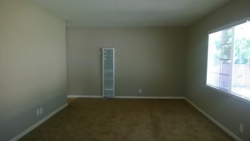 1470 Pepper Tree Ln - Photo 3 of 7