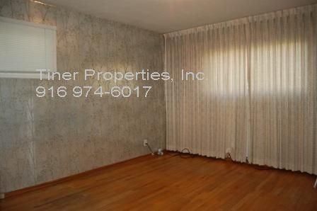 2005 Maryal Dr - Photo 2 of 12