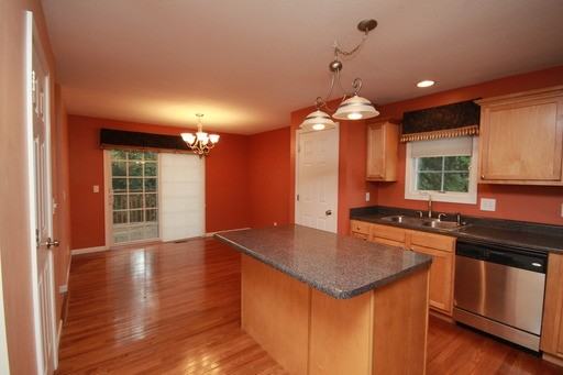 605 Cherry Ct - Photo 3 of 24