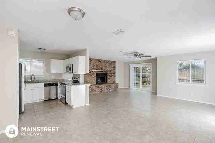 1006 Bunn Drive - Photo 3 of 16