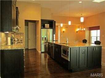 524 Triton Way - Photo 2 of 5