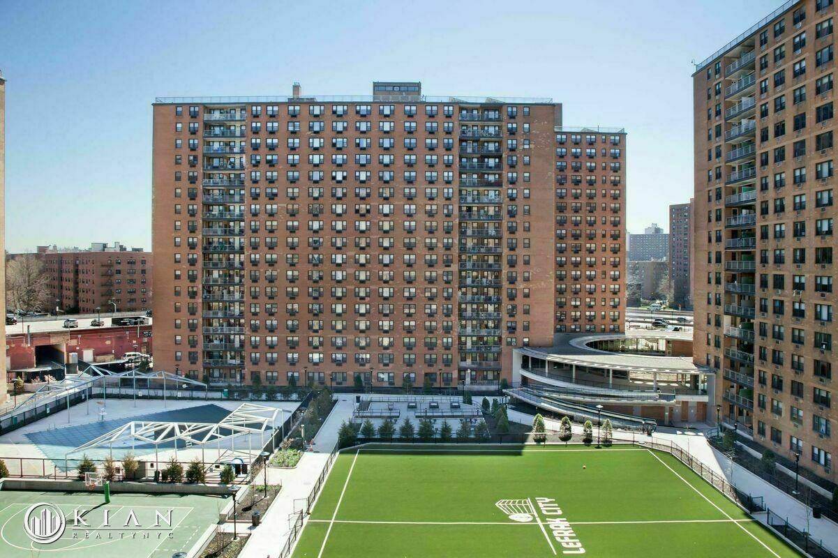 97-15 Horace Harding Expressway