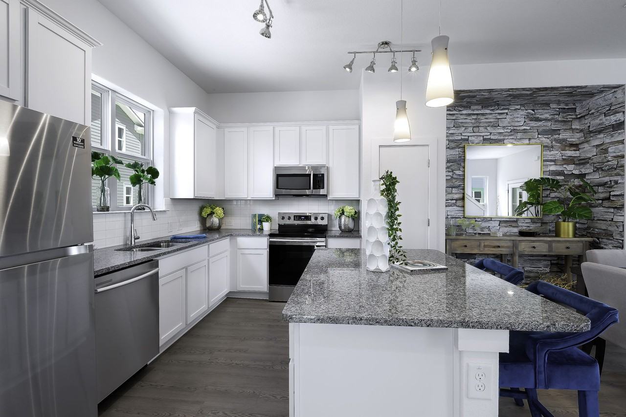 Trailside Oaks - Photo 3 of 39