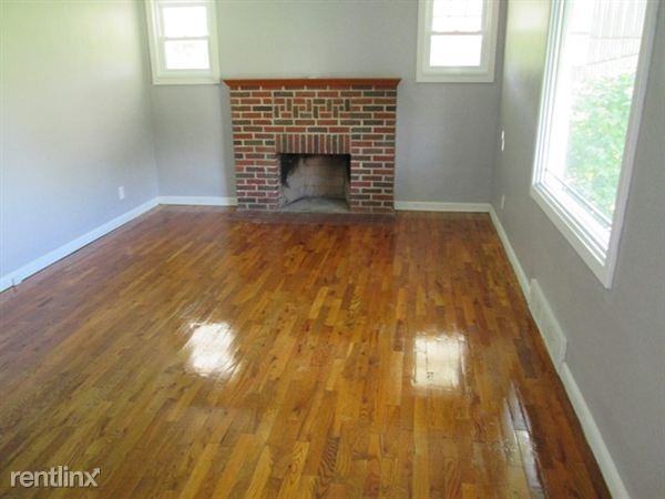 1046 E Frances Rd - Photo 2 of 13