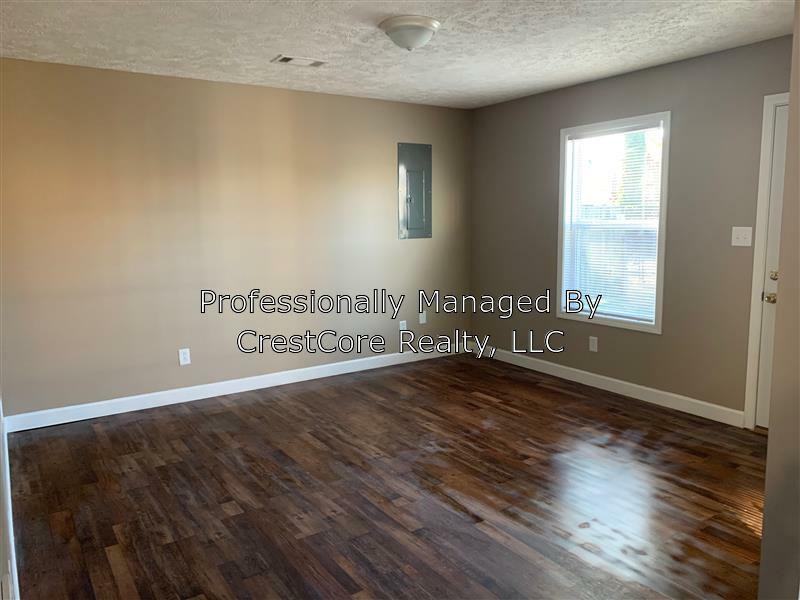 430 Prince Ave - Photo 2 of 5