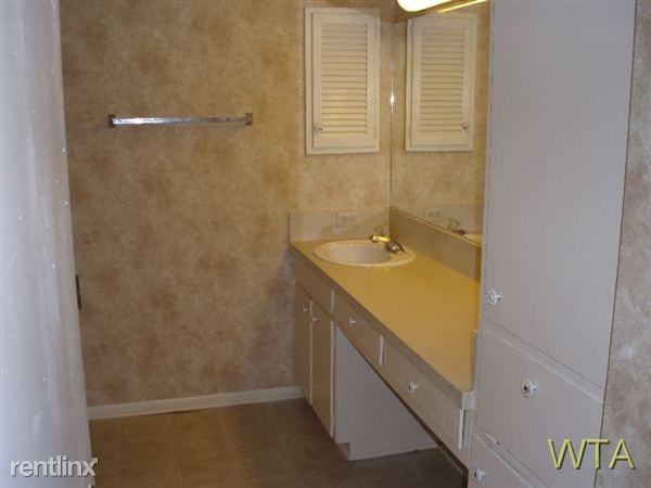 Broadway and Brackenridge Apartments Broadway St, San Antonio, TX