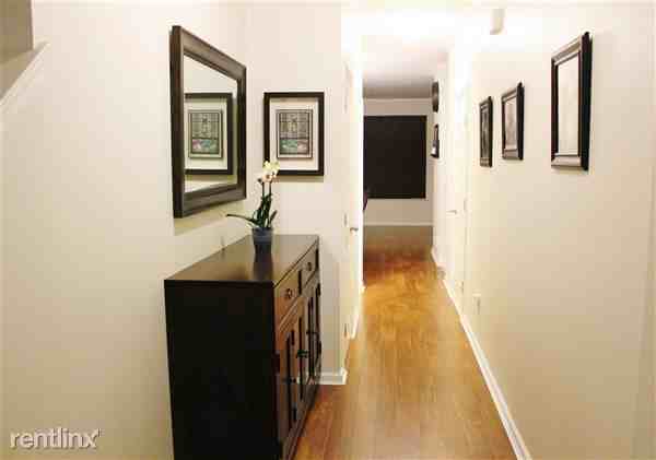 35 Old Cedarbrook Rd - Photo 2 of 10