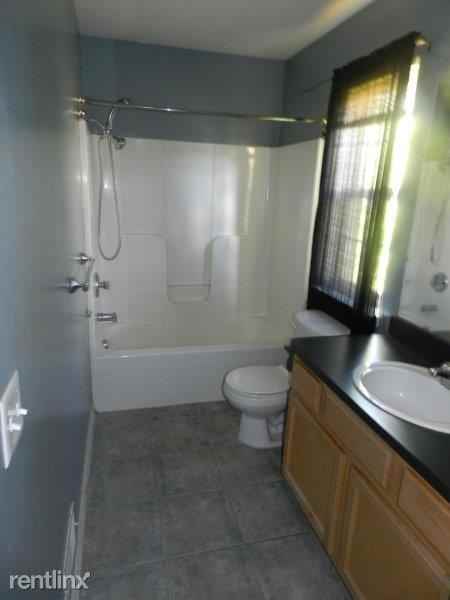 8776 Ironwood Dr - Photo 3 of 6