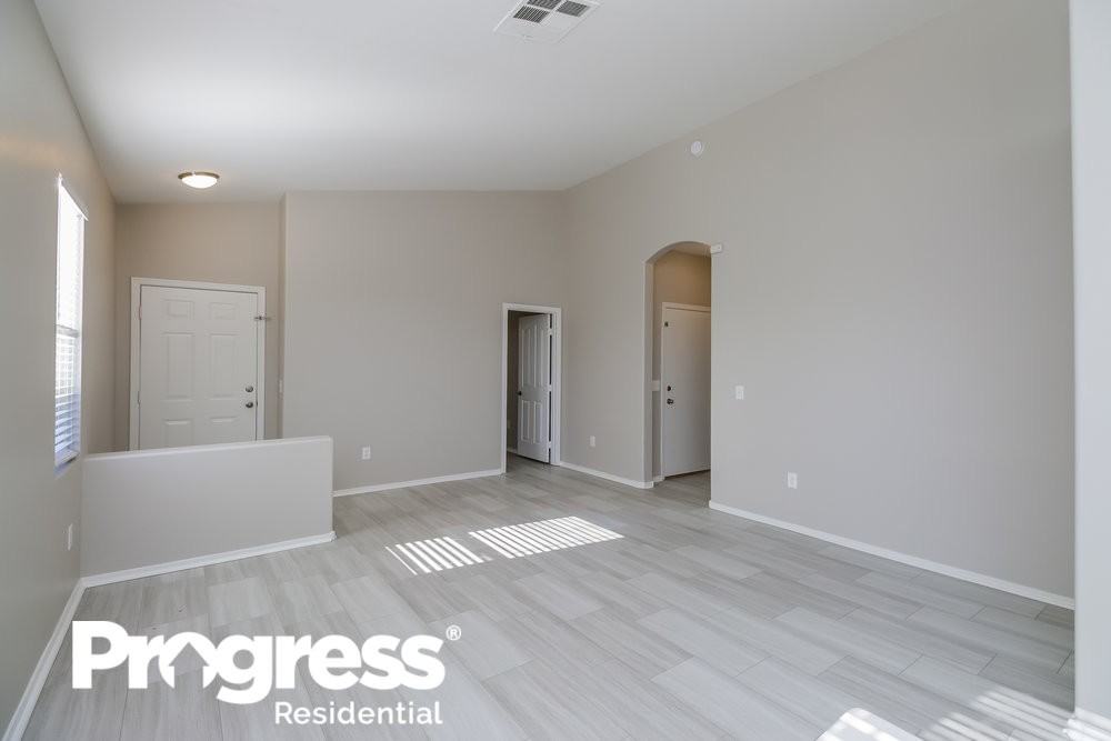 2825 S 106th Pl - Photo 3 of 16