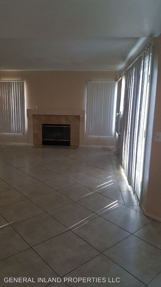13521 Betsy Ross Ct - Photo 2 of 6