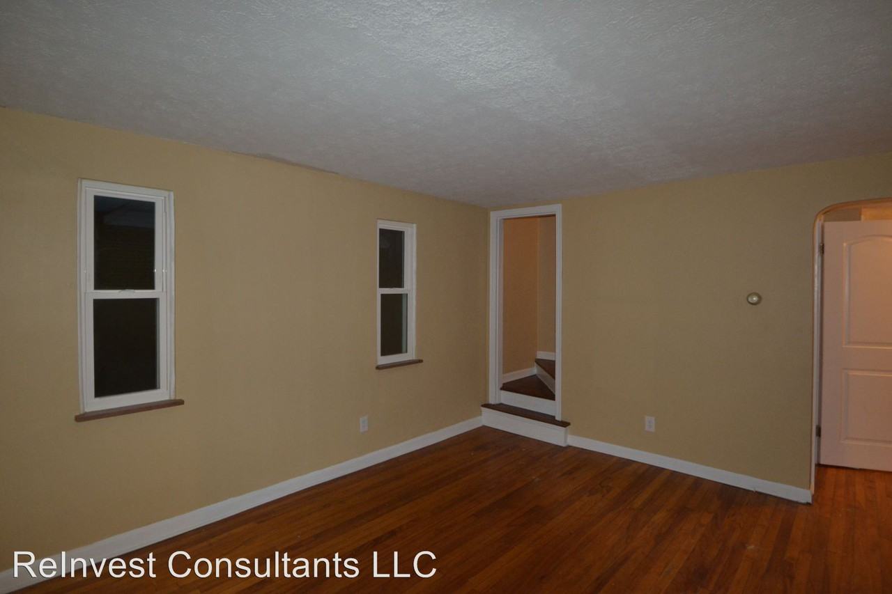 1286 Prospect Pl - Photo 2 of 14