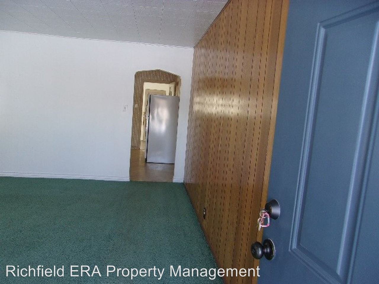 145 W 300 S - Photo 3 of 21