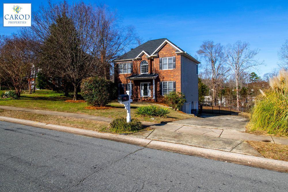 12312 Sandringham Place - Photo 3 of 39