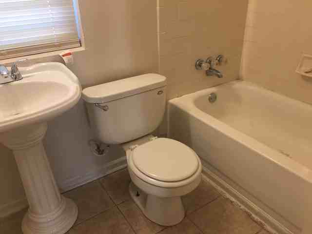 1404 Old Hickory Road - Photo 3 of 11